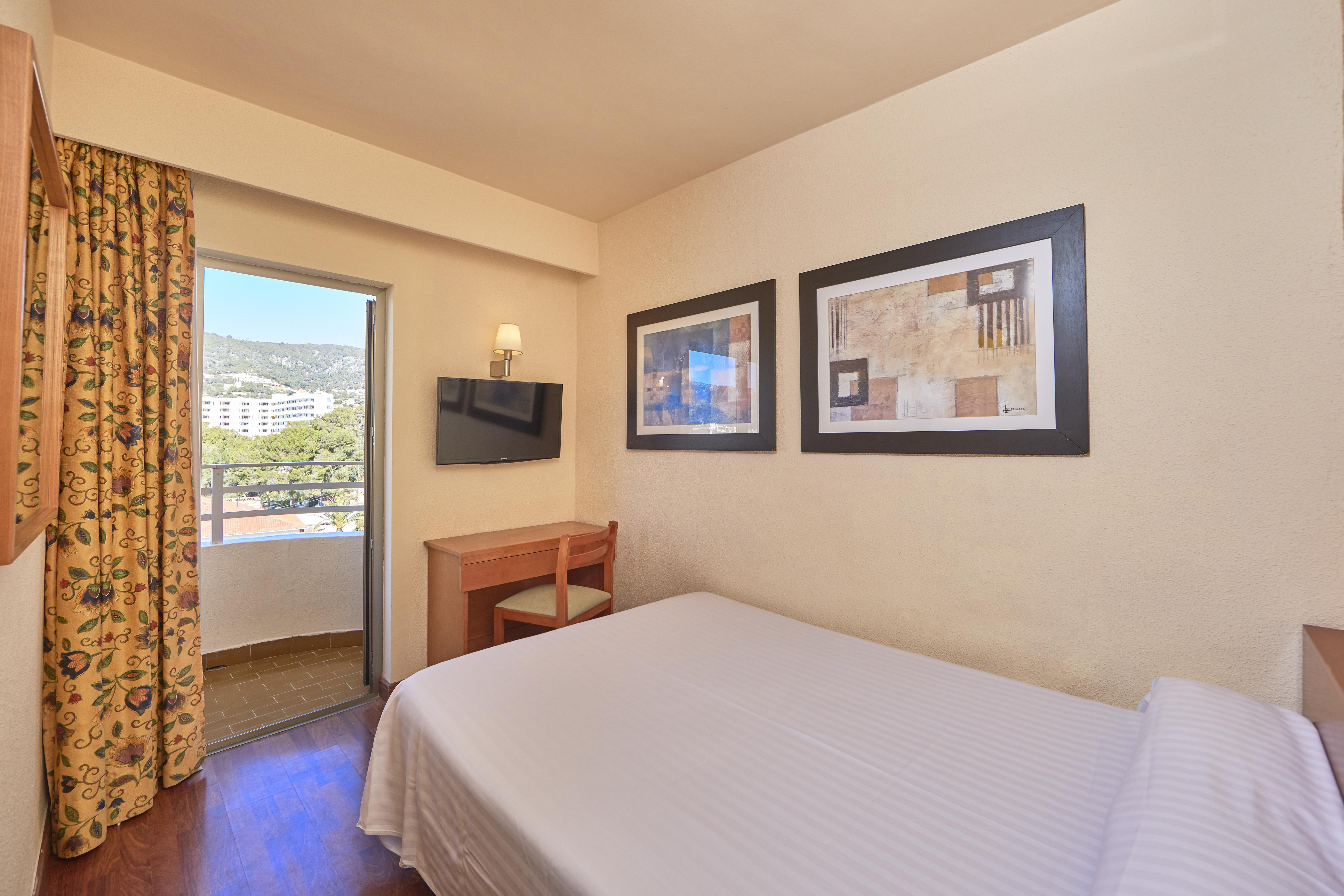 Mll Blue Bay Hotel Cala Major  Bagian luar foto